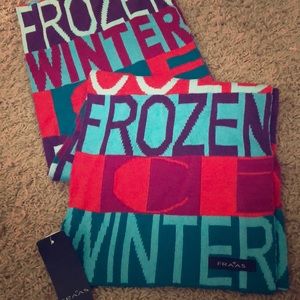 FRAAS; NWT; fall-winter scarf